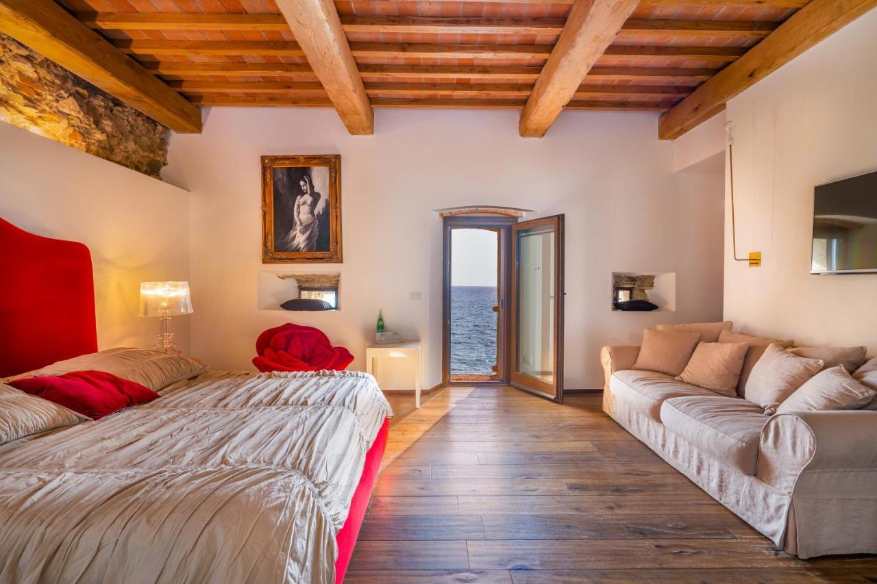 Superior Queen Room with Sea View